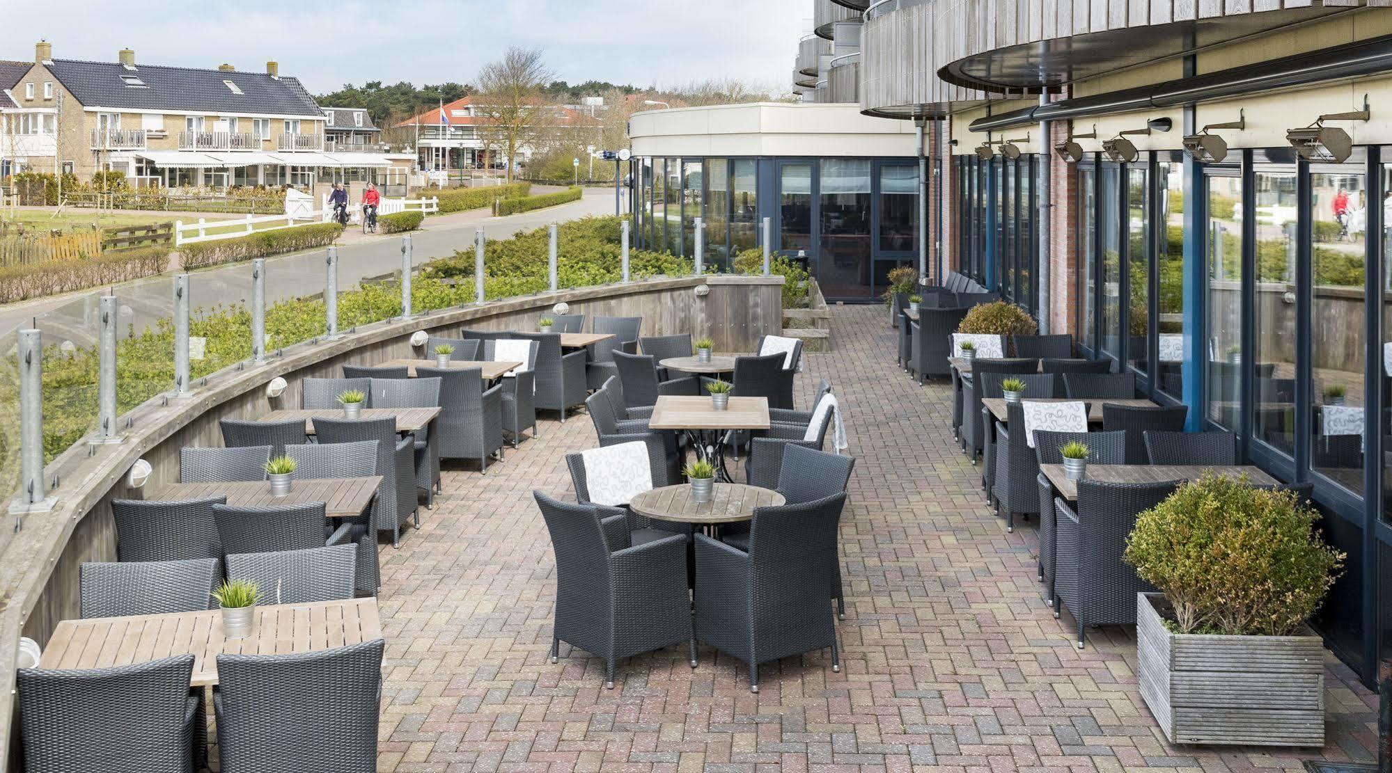 Fletcher Hotel-Restaurant Noordsee-Ameland Nes  Exterior photo